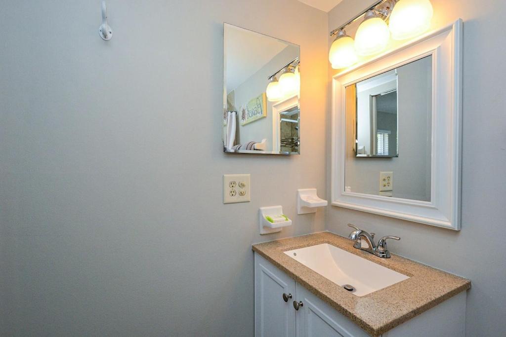 Canal 309 - Right In Siesta Key Village! 外观 照片